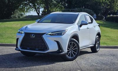 2024 Lexus NX 250 Premium