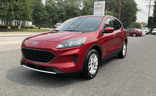 2020 Ford Escape SE