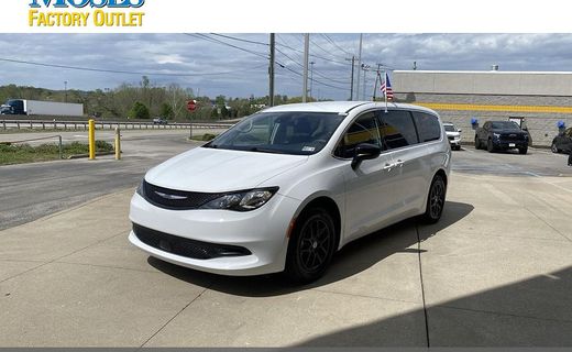 2024 Chrysler Voyager LX
