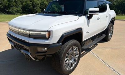 2025 GMC Hummer EV SUV 3X