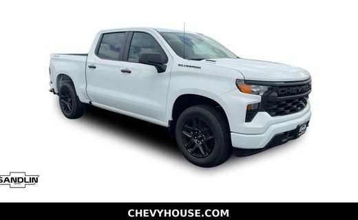 2026 Chevrolet Silverado Custom