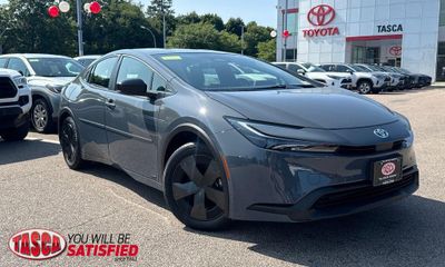 2025 Toyota Prius XLE