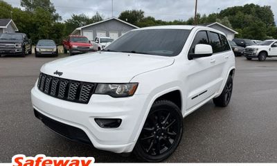 2018 Jeep Grand Cherokee Laredo