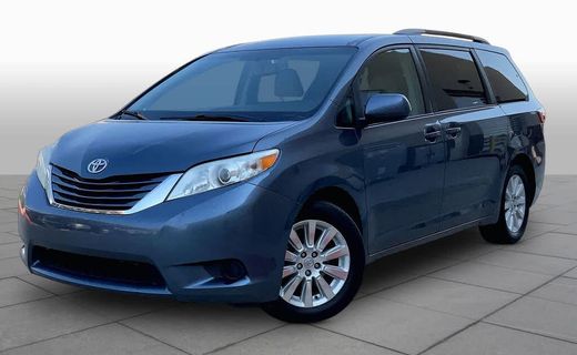 2015 Toyota Sienna LE 7 Passenger