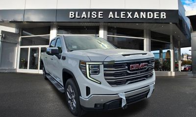 2026 GMC Sierra SLT