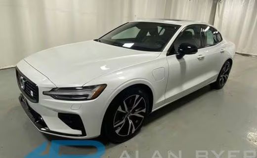 2022 Volvo S60