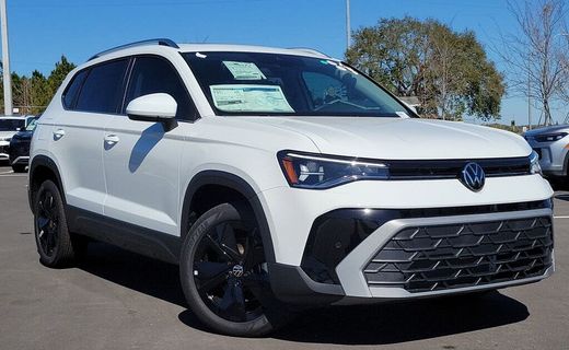 2026 Volkswagen Taos SE