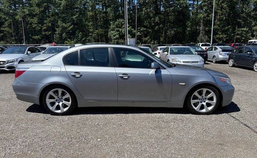 2005 BMW 545I Sedan