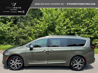 2027 Chrysler Pacifica Pinnacle