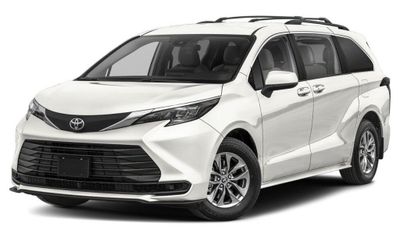 2026 Toyota Sienna LE