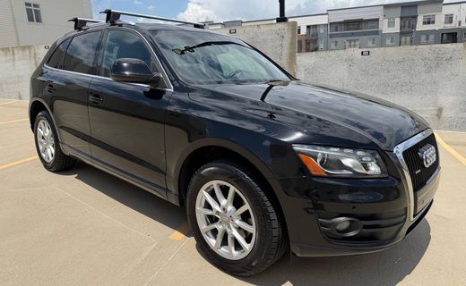 2010 Audi Q5 Premium Plus