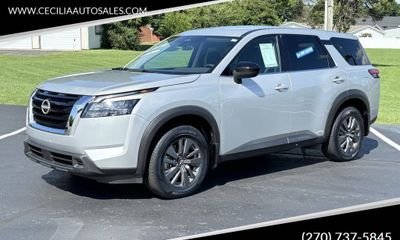 2023 Nissan Pathfinder S