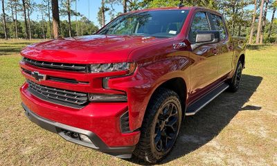 2020 Chevrolet Silverado RST