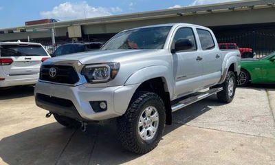 2013 Toyota Tacoma Delux