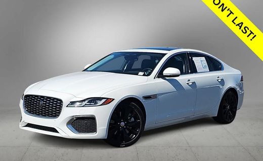 2022 Jaguar XF SE