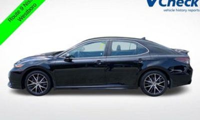 2024 Toyota Camry LE