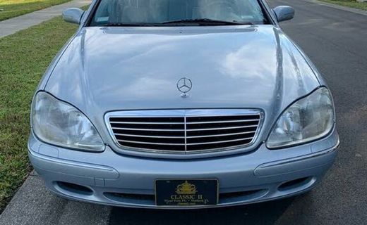 2000 Mercedes-Benz S-Class S500