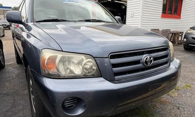 2005 Toyota Highlander STD
