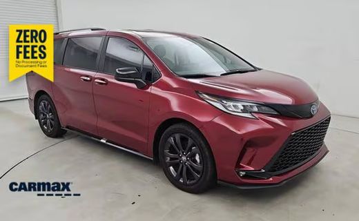 2025 Toyota Sienna XSE
