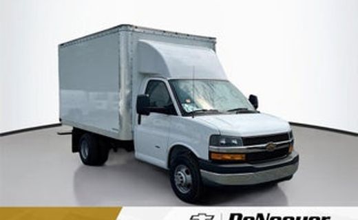 2026 Chevrolet Express 3500 Cutaway 177