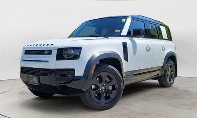 2023 Land Rover Defender 110 SE