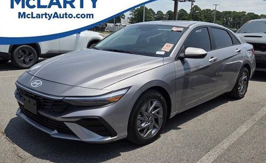 2024 Hyundai Elantra Blue