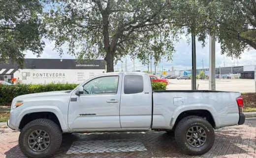 2020 Toyota Tacoma SR5