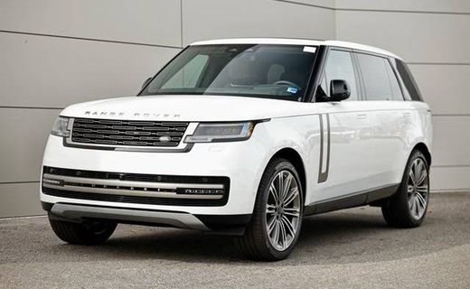 2026 Land Rover Range SE