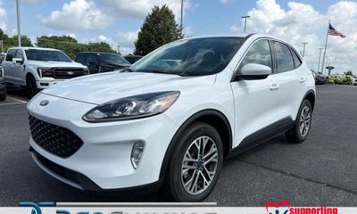 2022 Ford Escape SEL