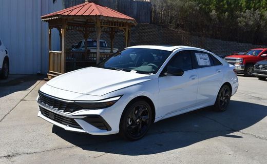 2026 Hyundai Elantra SEL Sport Premium