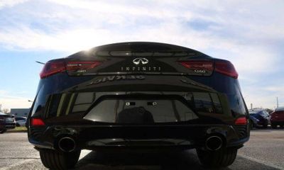 2021 Infiniti Q60 Luxe