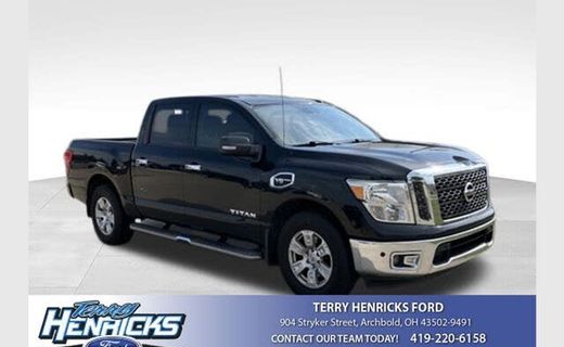 2017 Nissan Titan SV