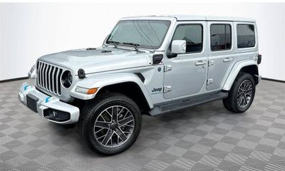 2023 Jeep Wrangler Sahara 4XE