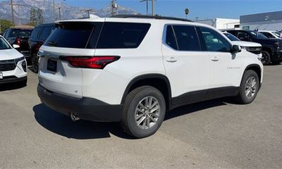2023 Chevrolet Traverse LT