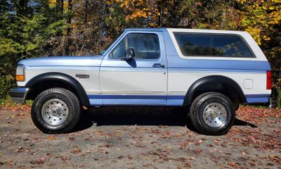 1996 Ford Bronco XL