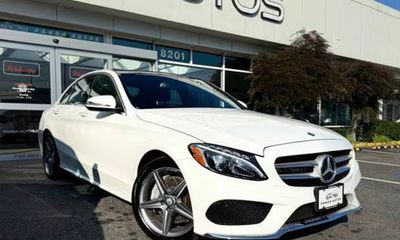 2017 Mercedes-Benz C-Class C300 4M