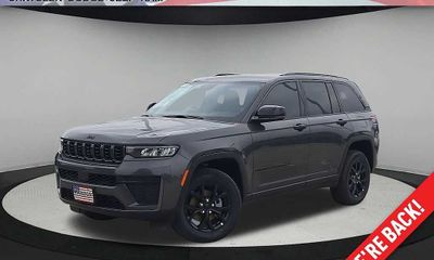 2026 Jeep Grand Cherokee Base Laredo
