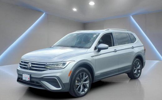 2022 Volkswagen Tiguan 4MOTION SE