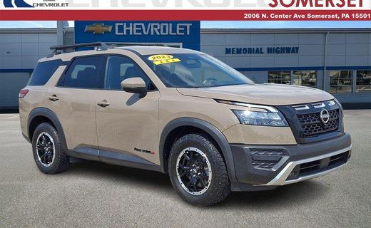 2023 Nissan Pathfinder SV