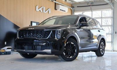 2025 Kia Sorento S