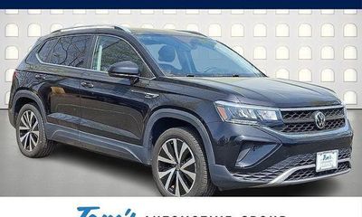 2022 Volkswagen Taos 4Motion SE