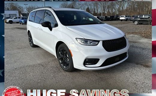 2024 Chrysler Pacifica Touring L