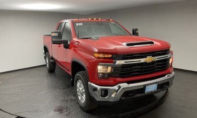 2024 Chevrolet Silverado HD LT