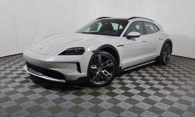 2025 Porsche Taycan 4 Cross Turismo