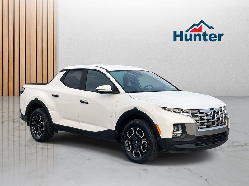 2023 Hyundai Santa Cruz — a typically priced live listing
