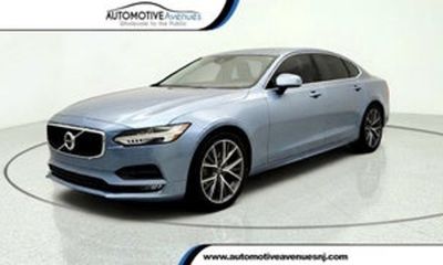 2019 Volvo S90 Momentum