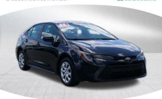 2025 Toyota Corolla LE