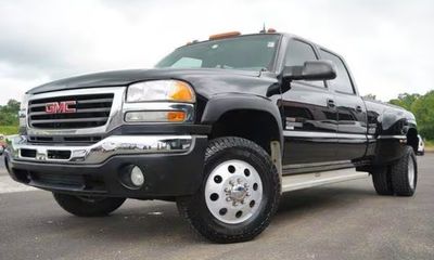 2004 GMC Sierra SLT
