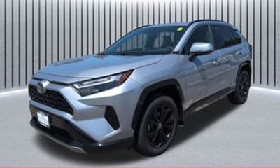 2023 Toyota RAV4 XLE Premium