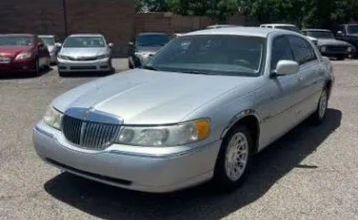 1998 Lincoln Town CAR Signature
